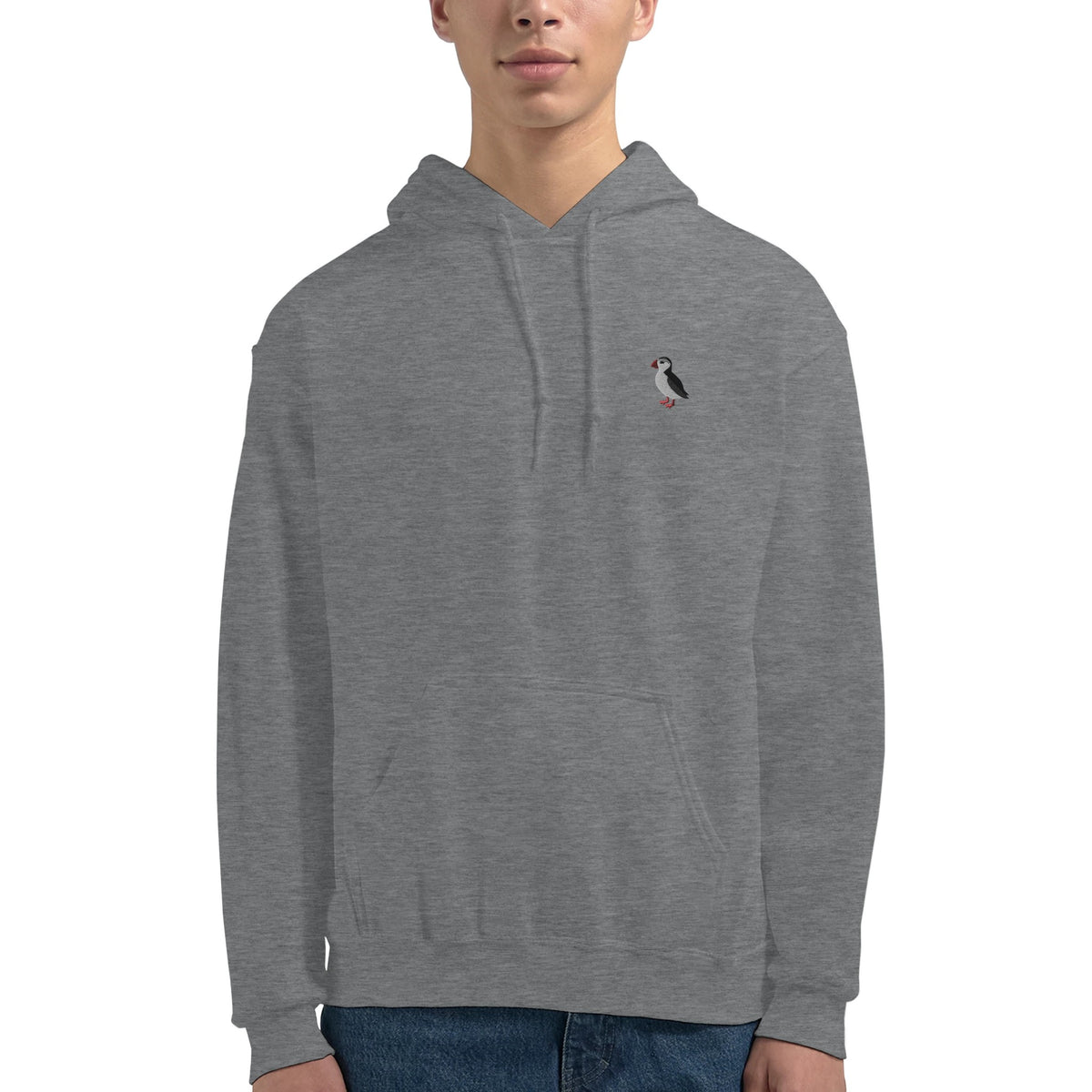 Brodert hettegenser med lundefugl-motiv, norsk kystarv, Lofoten-inspirert
